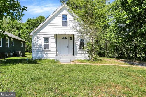 15 Pear Avenue, MANCHESTER, PA, 17345 | Card Image