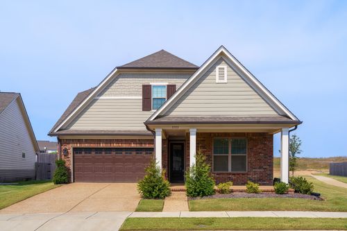 5755 Hollow Oak Dr E, Arlington, TN, 38002-1268 | Card Image