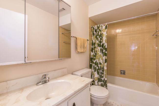 APT-405 - 714 Walnut Dr, Condo with 2 bedrooms, 2 bathrooms and 1 parking in Darien IL | Image 16