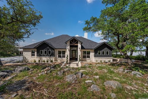 375 Shady Holw, New Braunfels, TX, 78132-2314 | Card Image