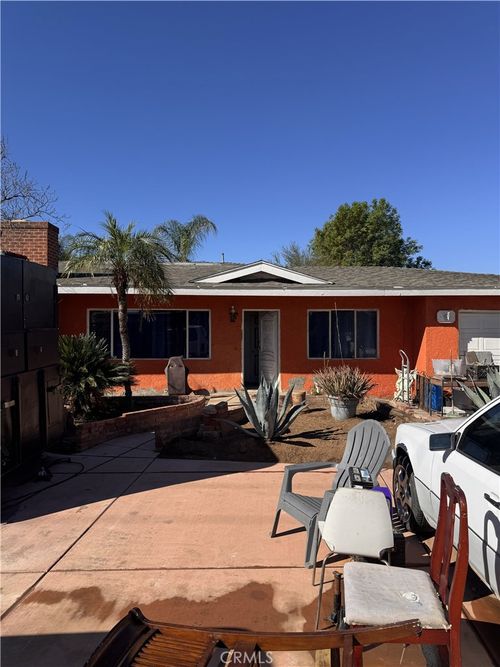 6085 Bain St, Jurupa Valley, CA, 91752-2637 | Card Image
