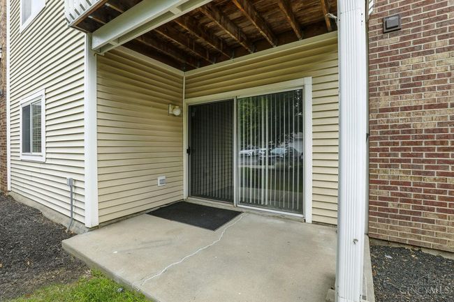 710 Carrington Pl, Condo with 2 bedrooms, 2 bathrooms and null parking in Loveland OH | Image 28