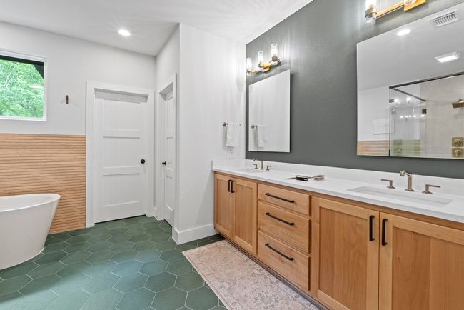 1708 Morrow St, House other with 4 bedrooms, 3 bathrooms and null parking in Austin TX | Image 21