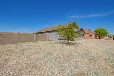 8776 W Raven Drive, House other with 4 bedrooms, 2 bathrooms and null parking in Arizona City AZ | Image 3