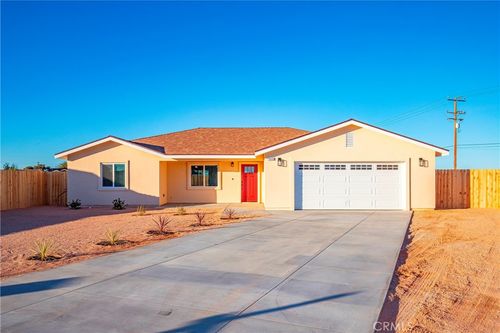 8949 Oleander Ave, California City, CA, 93505-3444 | Card Image