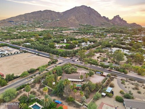6005 N Invergordon Rd, Paradise Valley, AZ, 85253-5247 | Card Image