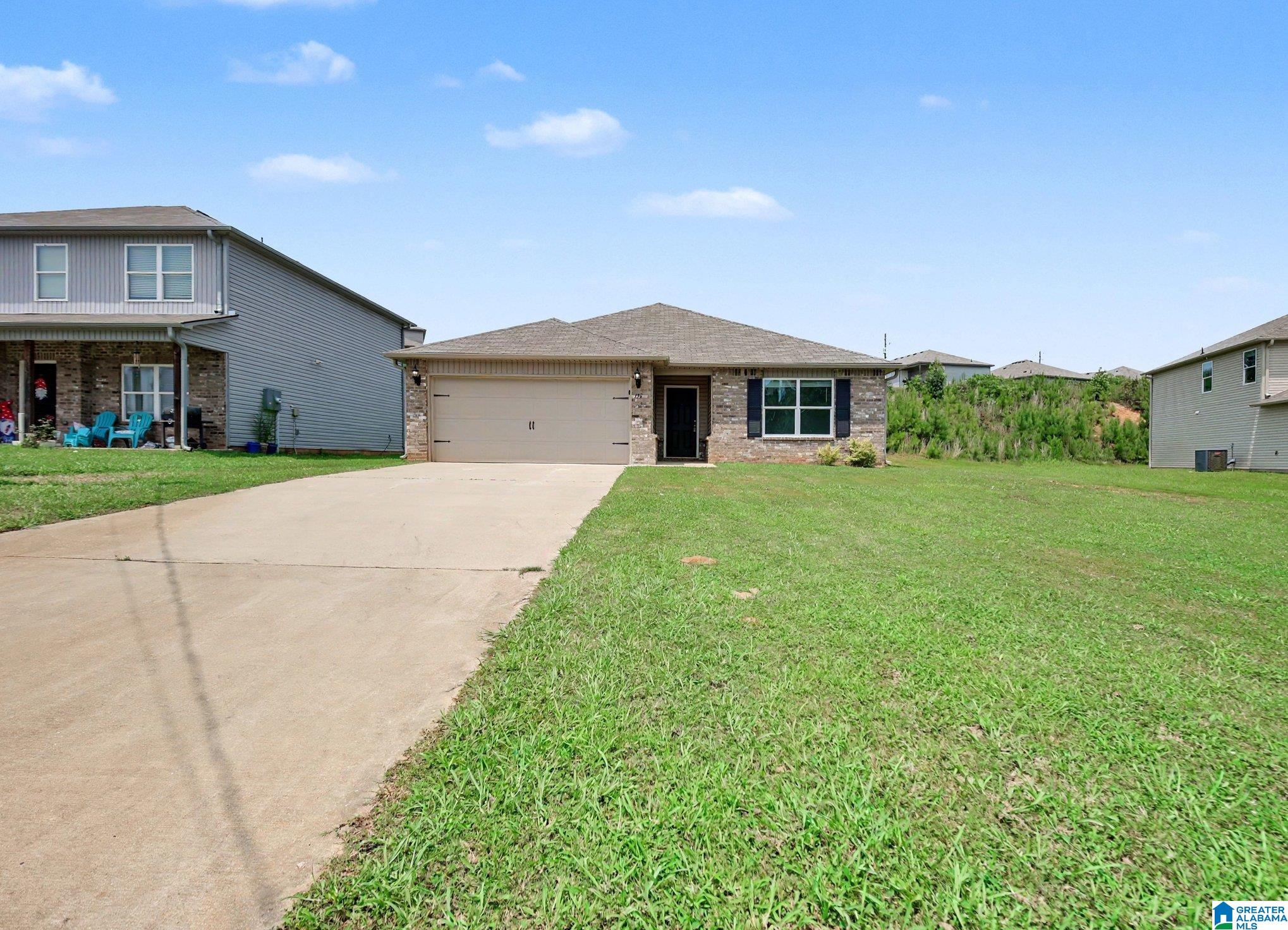 Residential in ODENVILLE 4