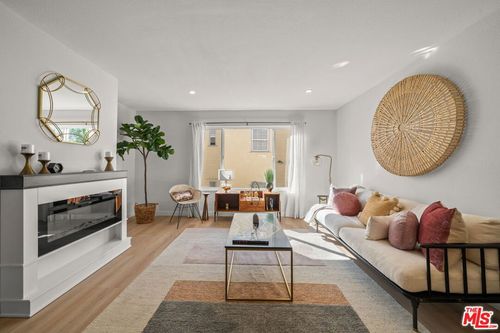 103-8515 Saturn St, Los Angeles, CA, 90035-4912 | Card Image