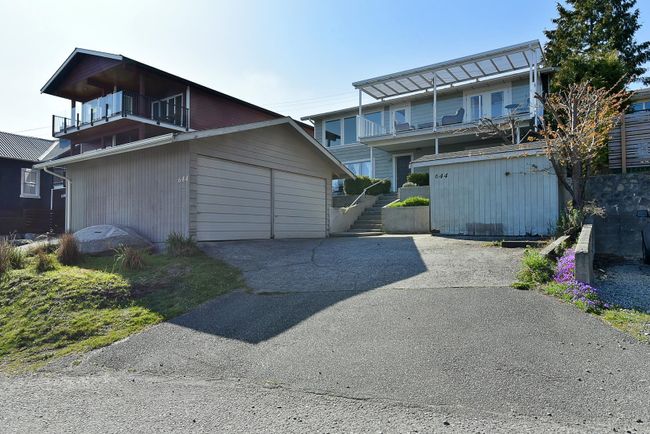 644 Gibsons Way, House other with 4 bedrooms, 4 bathrooms and null parking in Gibsons BC | Image 33