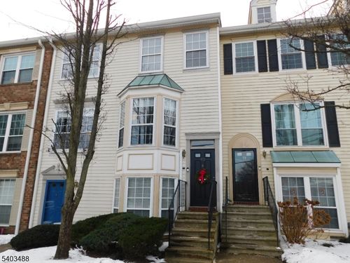 92 13th Ave, Newark, NJ, 07103-3439 | Card Image