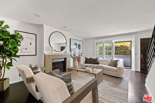 2-2912 Montana Ave, Santa Monica, CA, 90403-2247 | Card Image