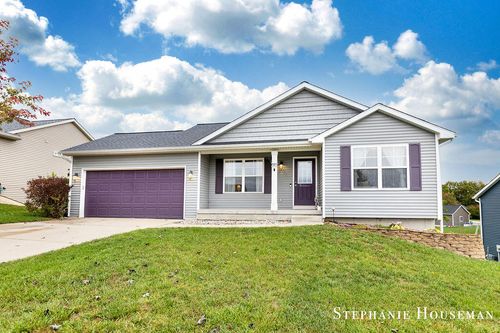 810 Green Meadows Dr, Middleville, MI, 49333-8078 | Card Image