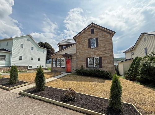 2208 Graham Ave, Windber, PA, 15963-2026 | Card Image