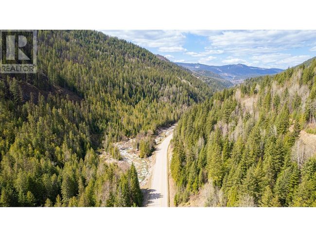 DL 10612 Highway 3, Home with 0 bedrooms, 0 bathrooms and null parking in Salmo BC | Image 10