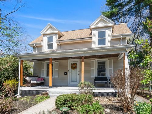 12 Broadway, Stoneham, MA, 02180-1052 | Card Image