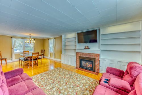 166 Bethlehem Rd, Littleton, NH, 03561-4116 | Card Image