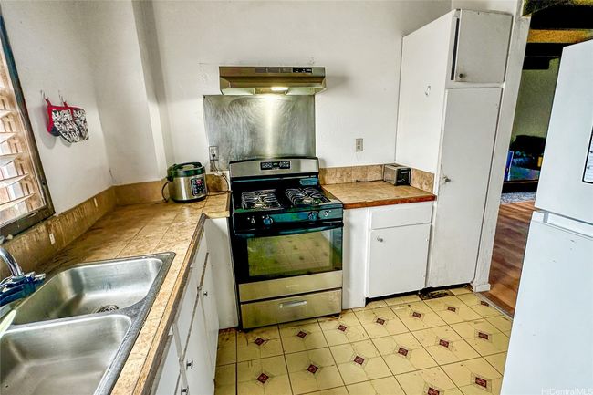 APT-1 - 87217 Helelua St, Condo with 3 bedrooms, 2 bathrooms and 2 parking in Waianae HI | Image 13