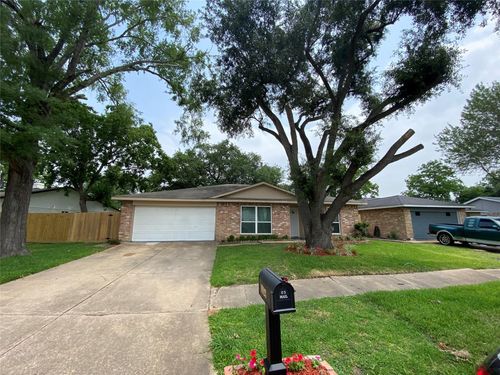 10123 Kent Towne Ln, Sugar Land, TX, 77498-1511 | Card Image