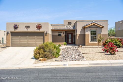 4641 Azure Hills Rd, Las Cruces, NM, 88011-4367 | Card Image