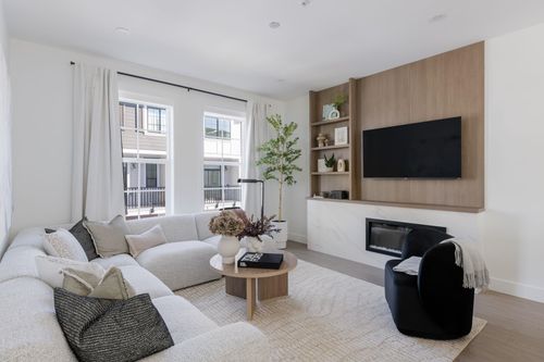 83-20650 78 Avenue, Langley, BC, V2Y4L9 | Card Image