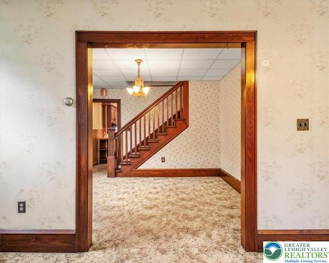 View from the Living Room into the Dining Room | Image 10
