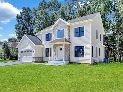 63 Country Road N, Brookhaven, NY, 11733 | Card Image
