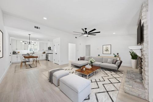 5228 Basswood Ln, Austin, TX, 78723-5450 | Card Image