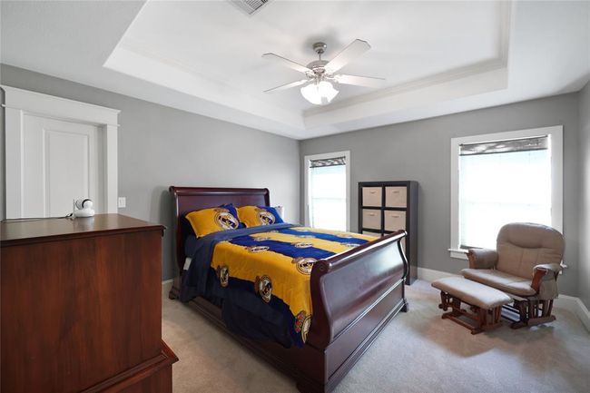 Upstairs Guest Bedroom | Image 33