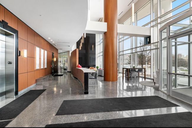 Lobby | Image 37