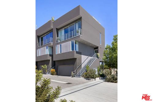 3543 Casitas Ave, Los Angeles, CA, 90039 | Card Image