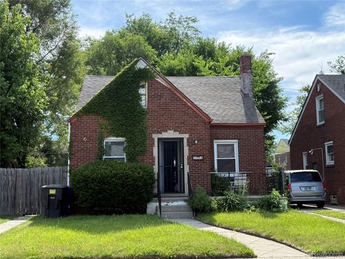 17562 Mansfield St, Detroit, MI, 48235-3142 | Card Image