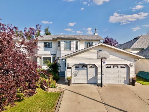 10325 83 Street, Peace River, AB, T8S1X9 | Card Image