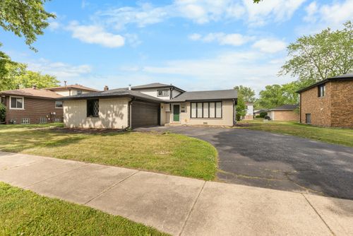 225 S Willow St, Glenwood, IL, 60425-1823 | Card Image