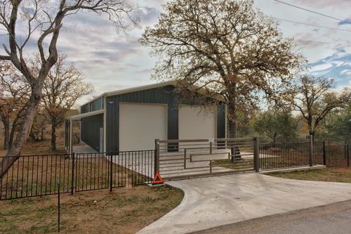 720 Link Dr, Kingsland, TX, 78639-5240 | Card Image