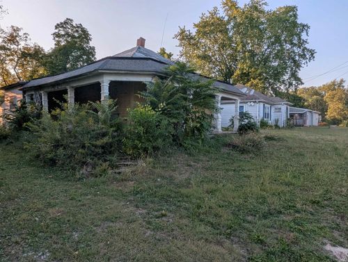 211 N Center St, Eaton, IN, 47338 | Card Image