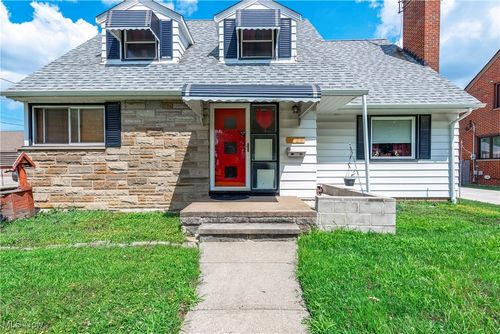 7108 Brookside Dr, Cleveland, OH, 44144-1651 | Card Image