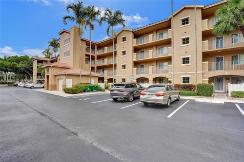 206-12547 Imperial Isle Dr, Boynton Beach, FL, 33437-7233 | Card Image