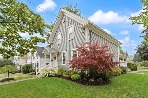 51 Mount Vernon St, Reading, MA, 01867-2541 | Card Image
