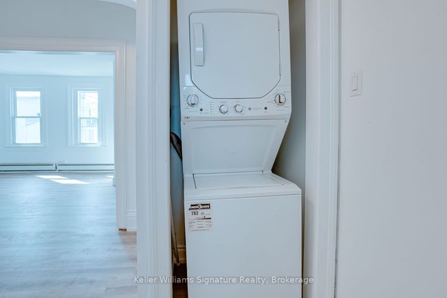 43 Centre St, Home with 5 bedrooms, 3 bathrooms and 2 parking in St. Catharines ON | Image 23