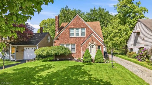 210 5th Avenue, Hubbard, OH, 44425 | Card Image