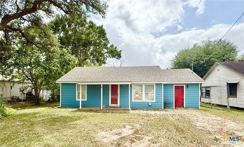 607 S East Street, Edna, TX, 77957 | Card Image
