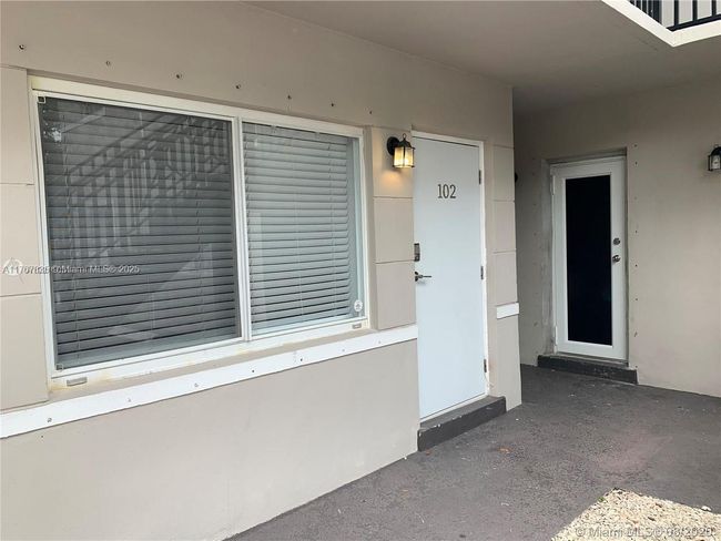 APT-102 - 81 Edgewater Dr, Condo with 1 bedrooms, 1 bathrooms and null parking in Coral Gables FL | Image 10