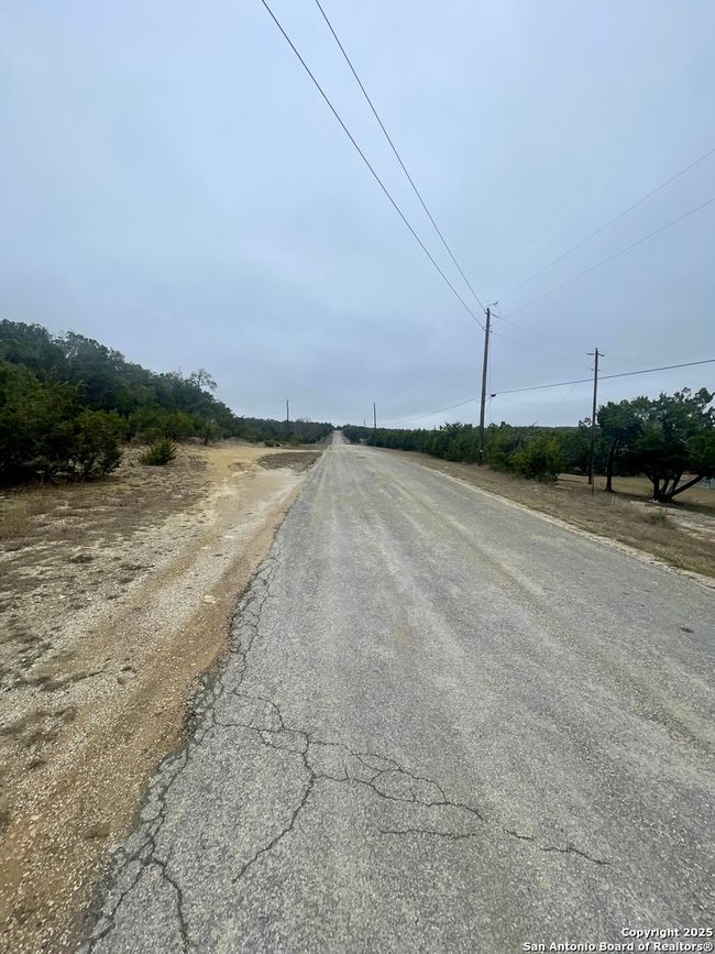 300 Oakland Dr, House other with 2 bedrooms, 2 bathrooms and null parking in Blanco TX | Image 23