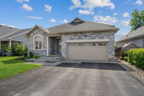 100 Equinelle Drive, North Grenville, ON, K0G1J0 | Card Image