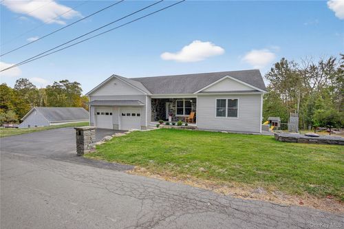3 Old Westbrookville Rd, Wurtsboro, NY, 12790-2033 | Card Image