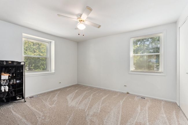 230 Ridgefield Ln, House other with 3 bedrooms, 3 bathrooms and 2 parking in Naperville IL | Image 20