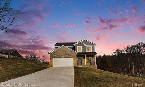 113 Parker Ln, Ortonville, MI, 48462-8978 | Card Image
