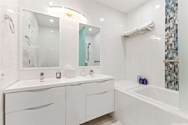 PH7 - 1350 Ala Moana Blvd, Condo with 2 bedrooms, 2 bathrooms and 2 parking in Honolulu HI | Image 13