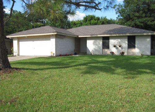 16811 Stardale Ln, Friendswood, TX, 77546-4242 | Card Image