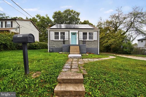 6103 Lee Pl, FAIRMOUNT HEIGHTS, MD, 20743-1477 | Card Image